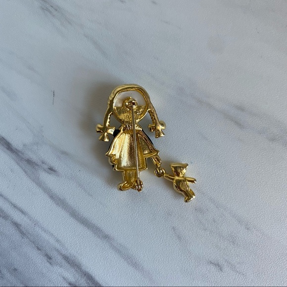 Vintage Little Girl with Teddy Bear Pin Brooch - Picture 9 of 12